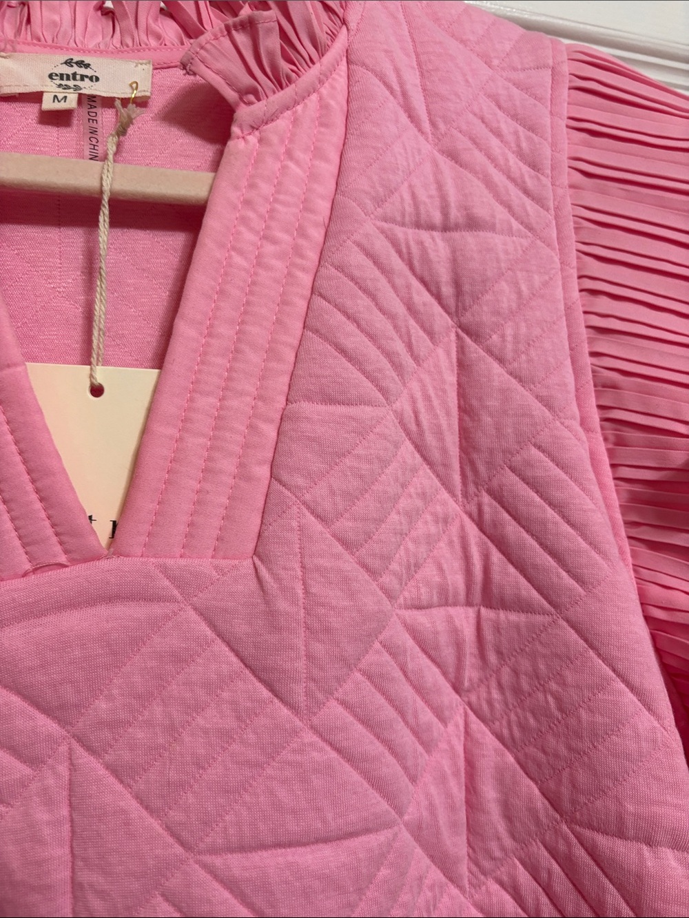 entro Pink Quilted Shift Dress with Pleated Ruffle Sleeves NWT - Picture 7 of 12